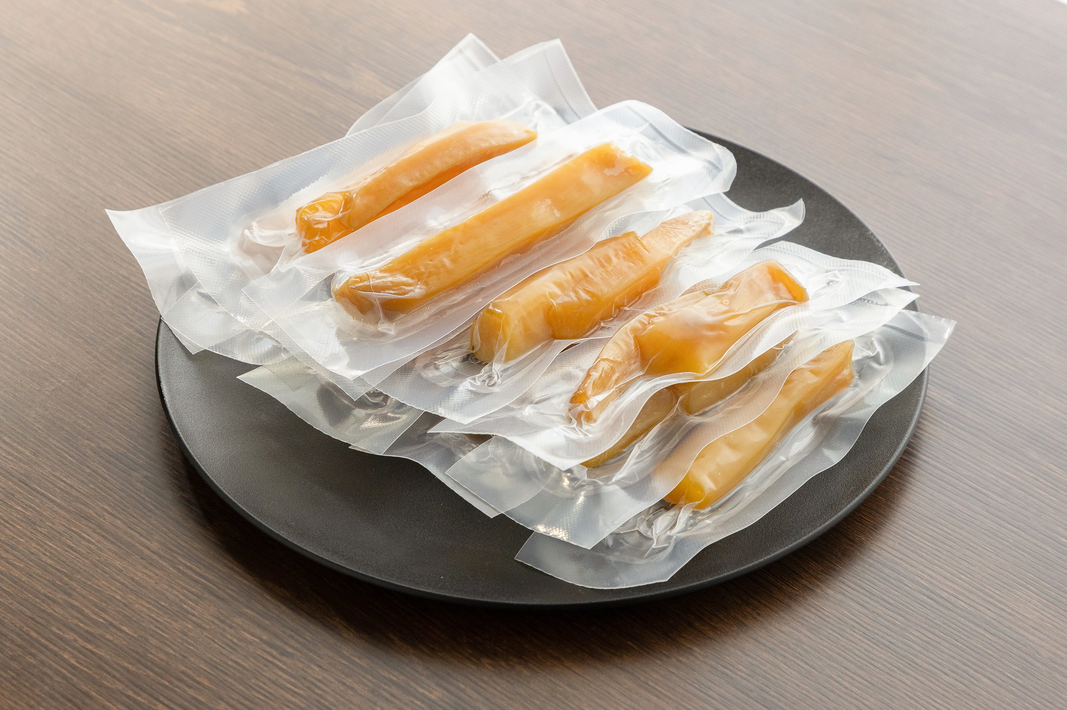 紅甘芋<br>国産紅はるか干し芋 900g（個包装パック）